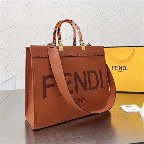 fendi carteras precio|fendi agenda.